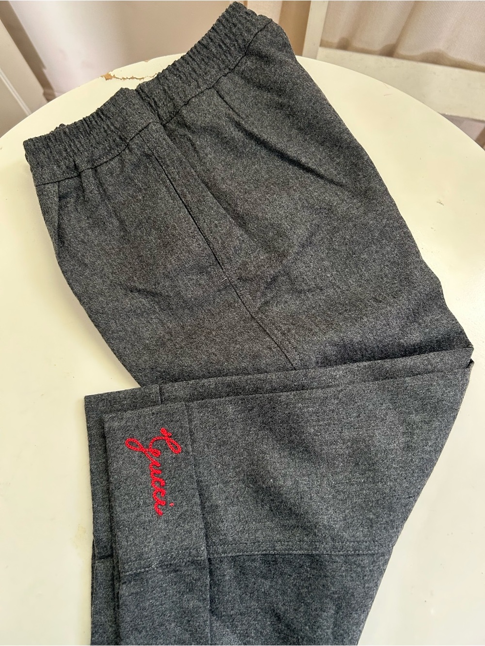Gucci Dark Gray  Pants with Red Embroidered Logo for a boy size 4 exellent